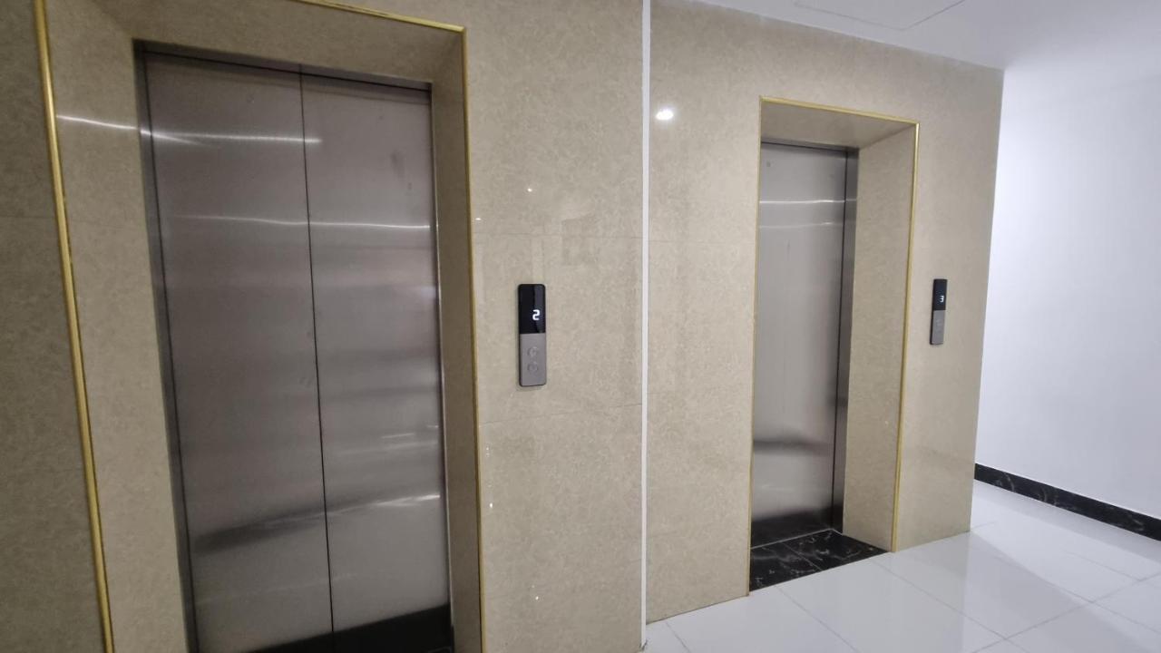 Era Apartment Khuc Thua Du Hanoi Kültér fotó