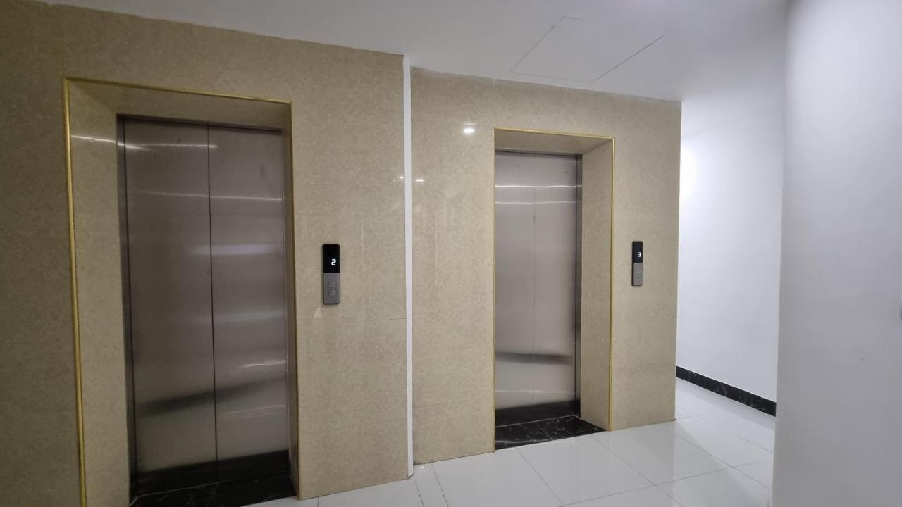Era Apartment Khuc Thua Du Hanoi Kültér fotó