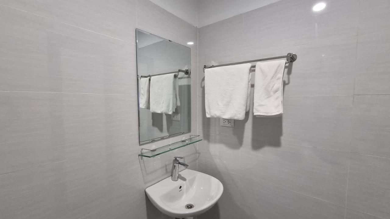 Era Apartment Khuc Thua Du Hanoi Kültér fotó